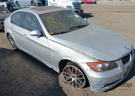 2006 BMW 330I z USA, uszkodzony, nr VIN WBAVB33526KS37639